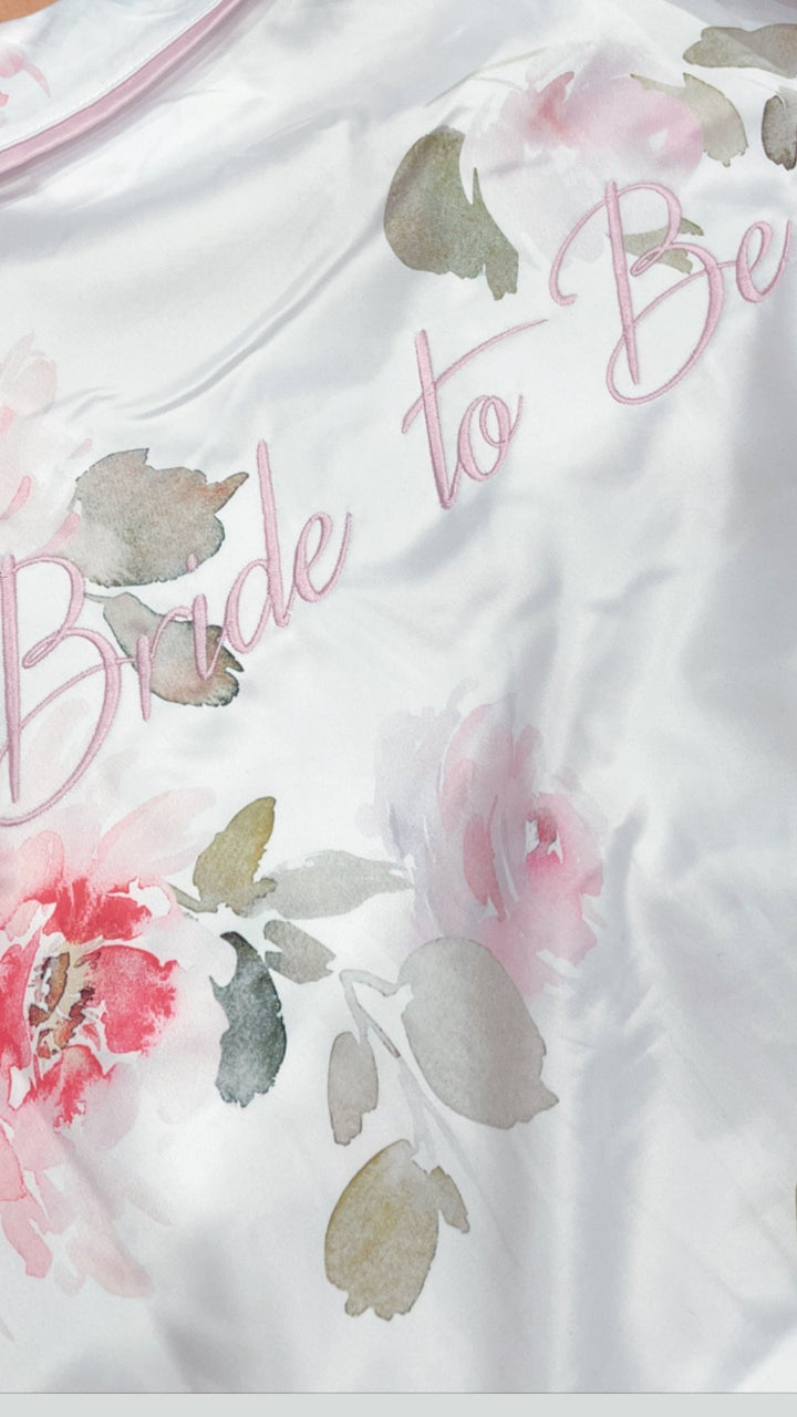 Pre-embroidered Limited Edition Satin Pyjama Set - Short Sleeve Floral Print