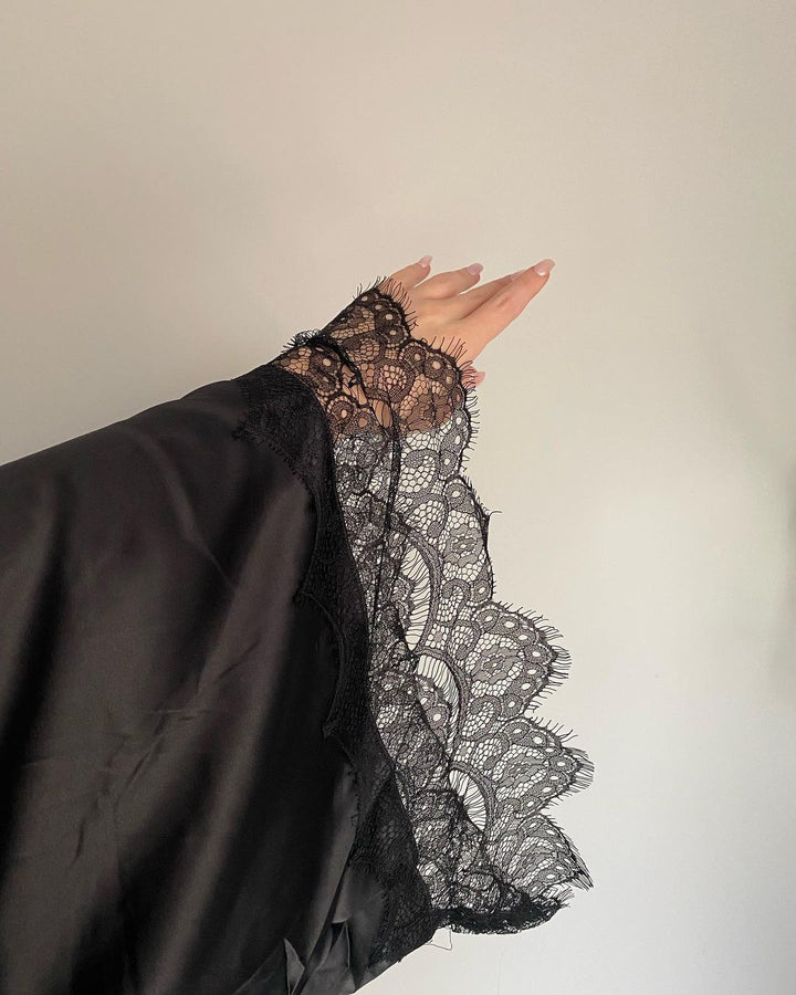 Satin Personalised Black Lace Short Robe - Black Lace Details